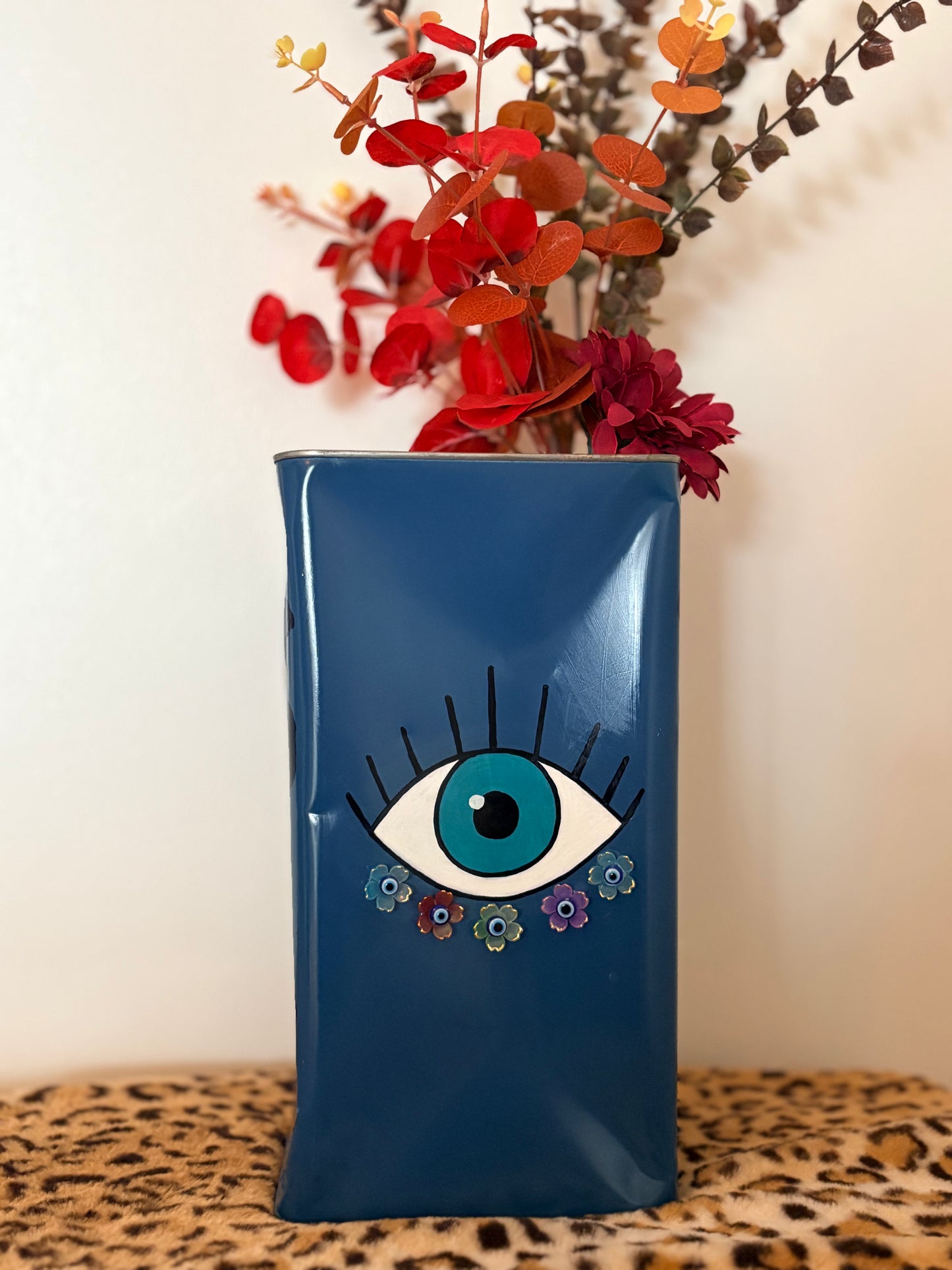 Vase en métal upcyclé Œil bleu nuit